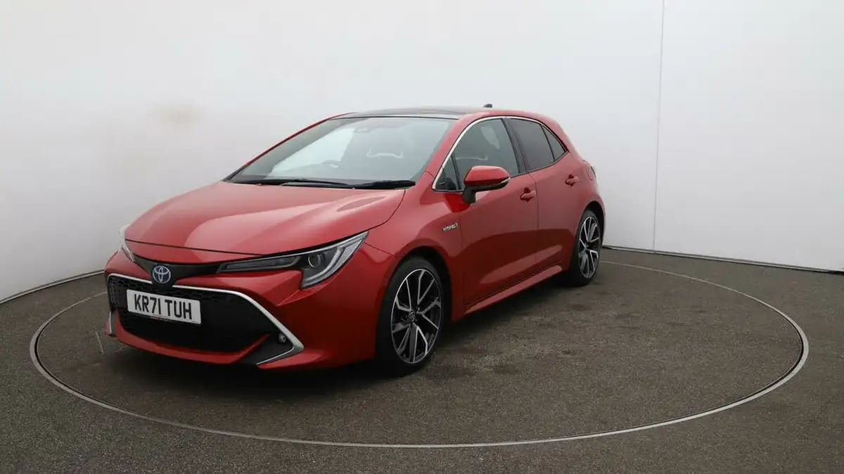 2021-toyota-corolla-18-vvt-i-excel-trk-hatchback-big-39