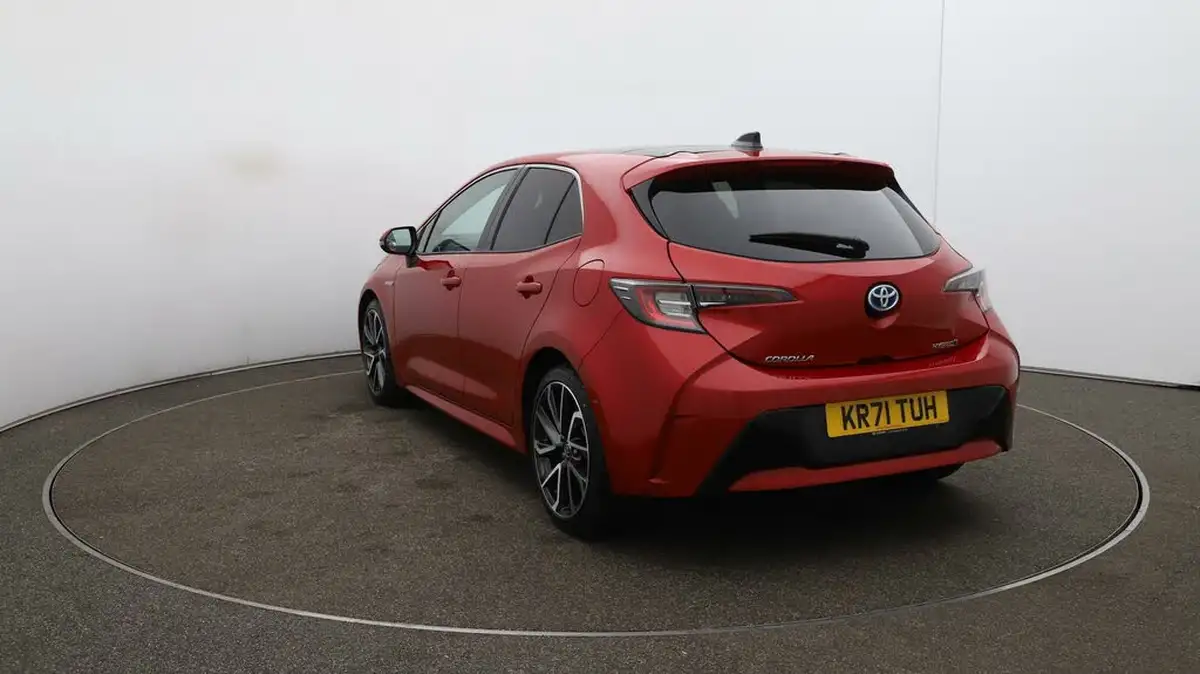 2021-toyota-corolla-18-vvt-i-excel-trk-hatchback-big-63