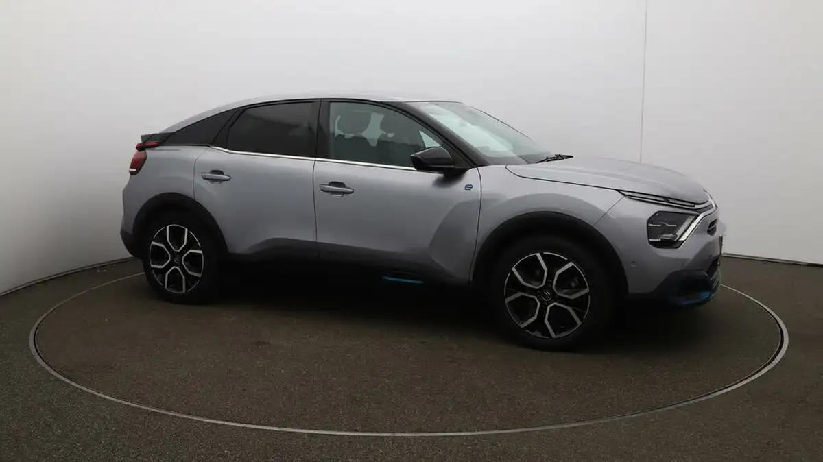 2022-citroen-c4-e-shine-big-43