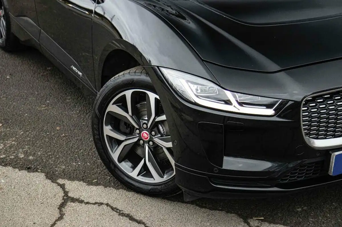 2021-jaguar-i-pace-ev400-hse-big-6