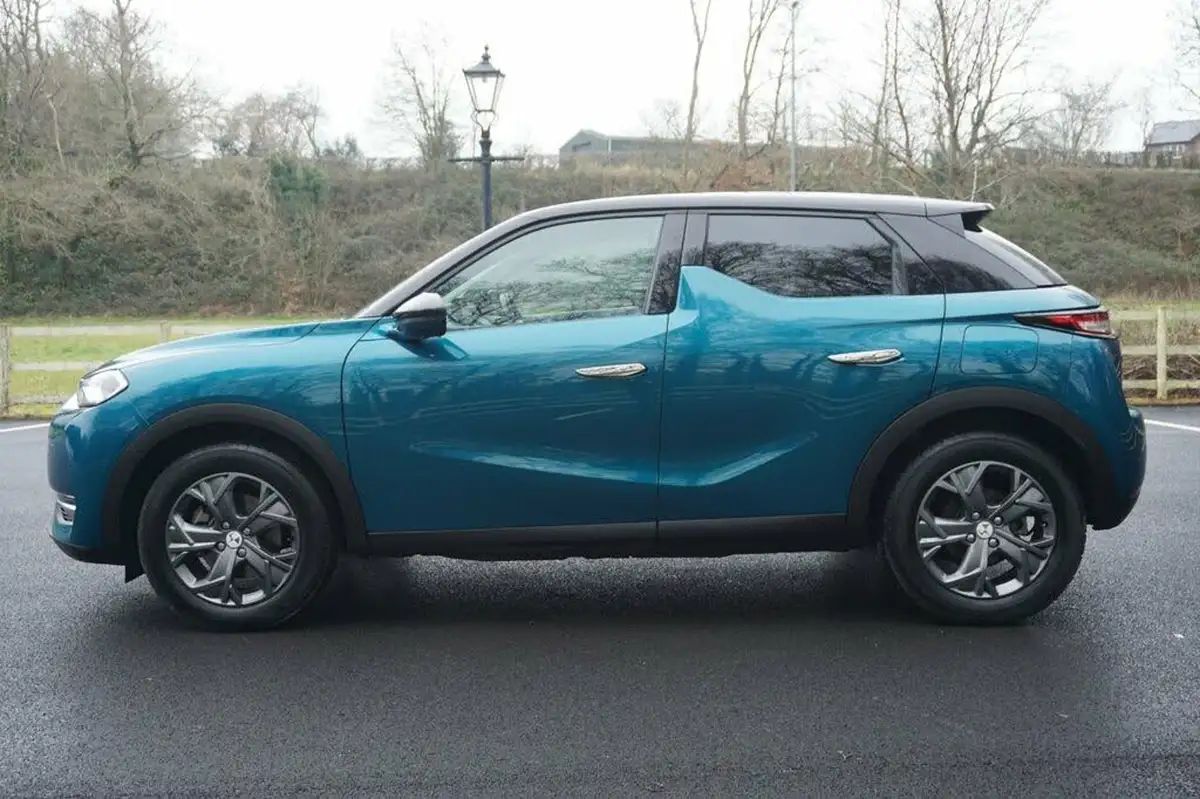 2022-ds-ds-3-crossback-e-tense-bastille-big-13