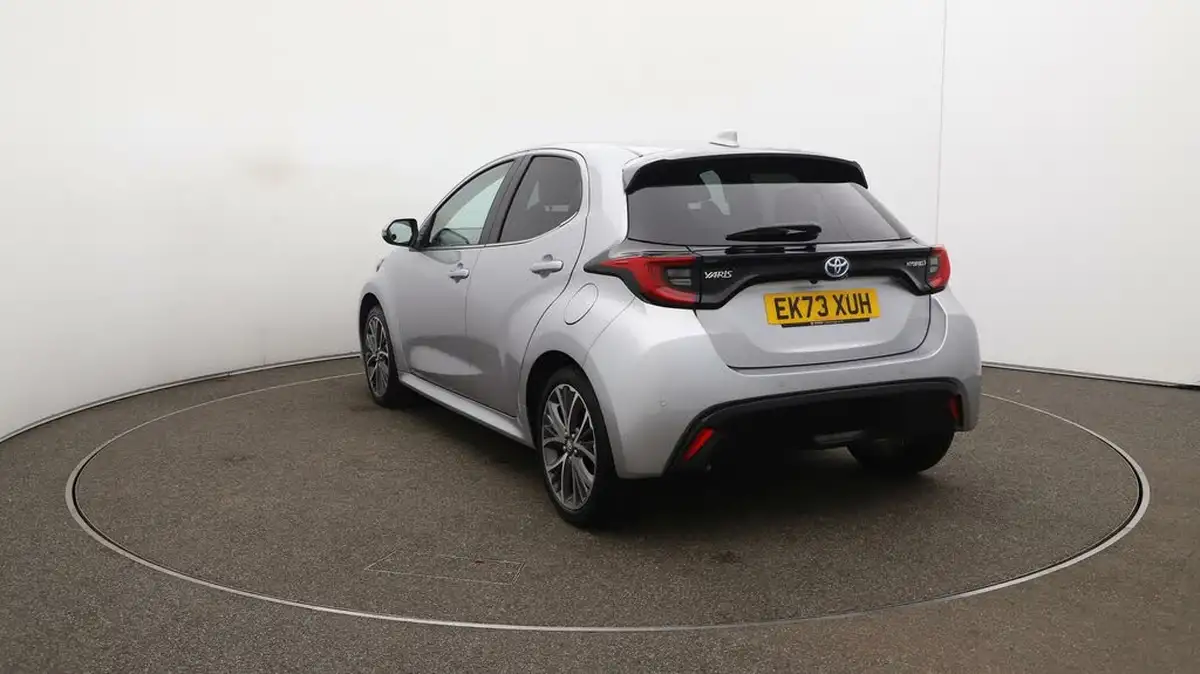 2023-toyota-yaris-15-vvt-i-excel-big-53