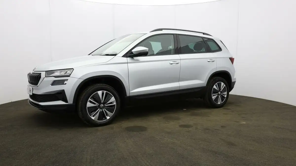 2022-skoda-karoq-10-tsi-se-drive-big-28