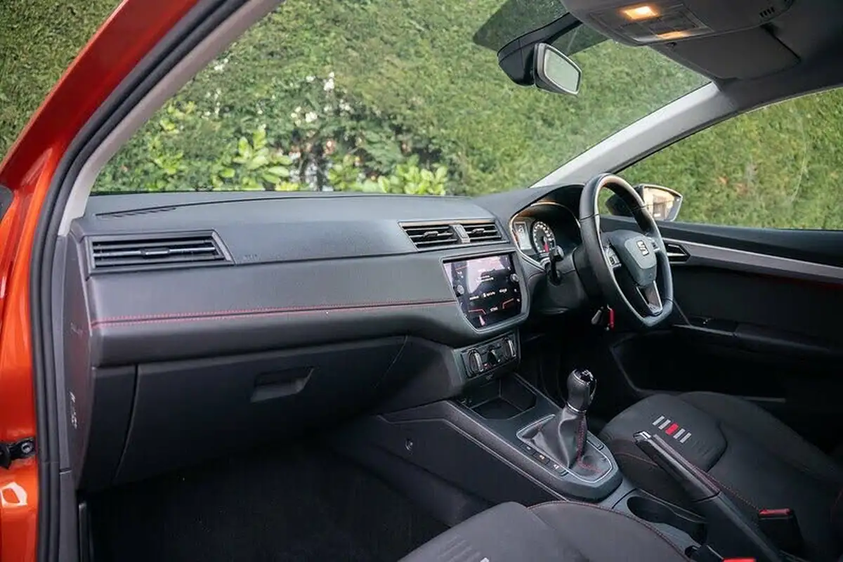 2019-seat-ibiza-10-tsi-fr-95ps-big-7