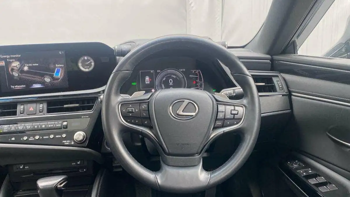 2021-lexus-es-300h-25-es-215bhp-big-7