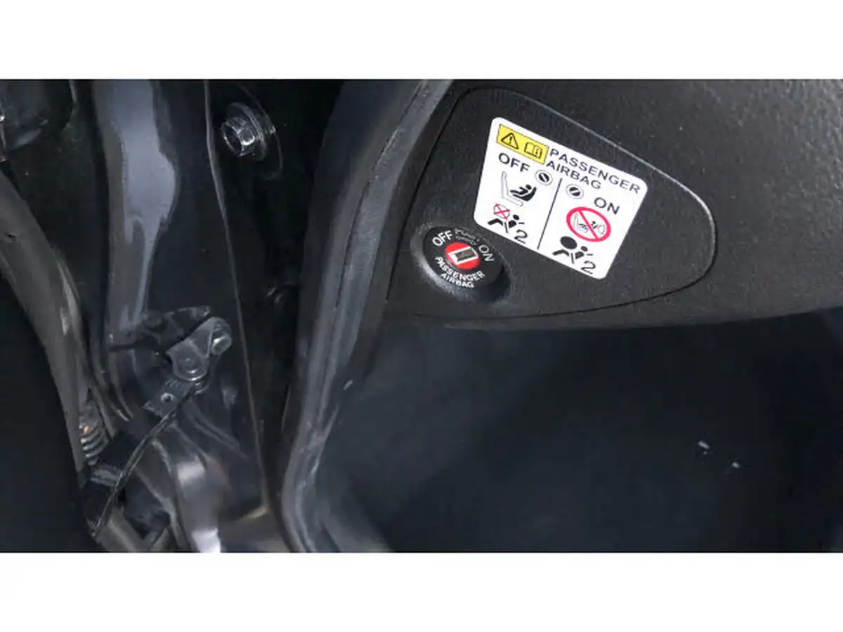 2021-honda-jazz-15-i-mmd-ex-107ps-big-28