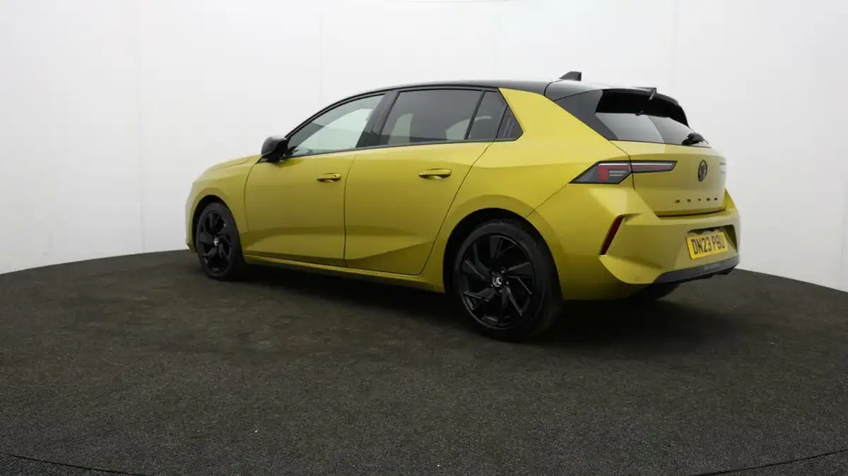 2023-vauxhall-astra-12-turbo-gs-hatchback-big-67