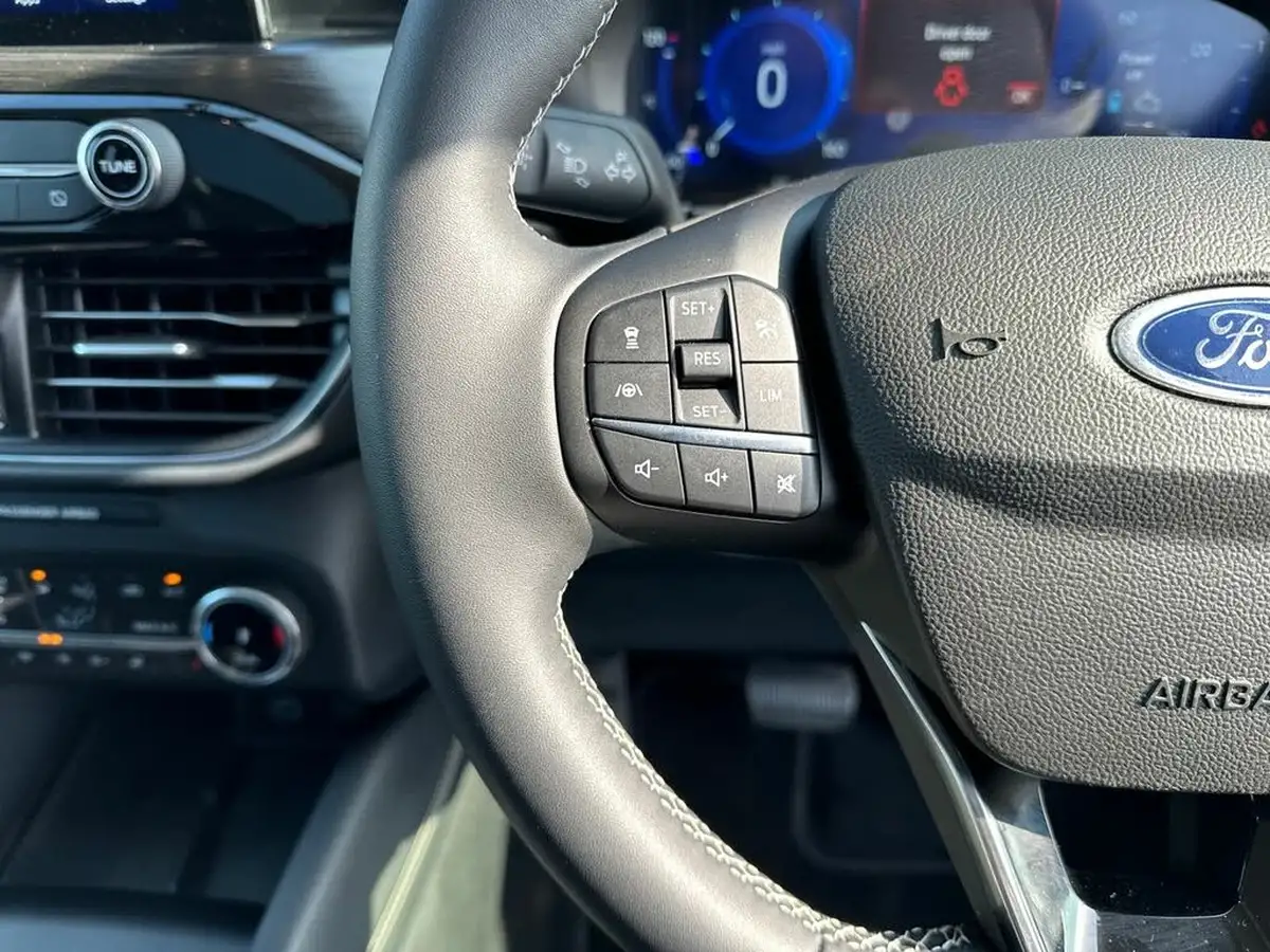 2024-ford-kuga-25t-vignale-190ps-fhev-big-25