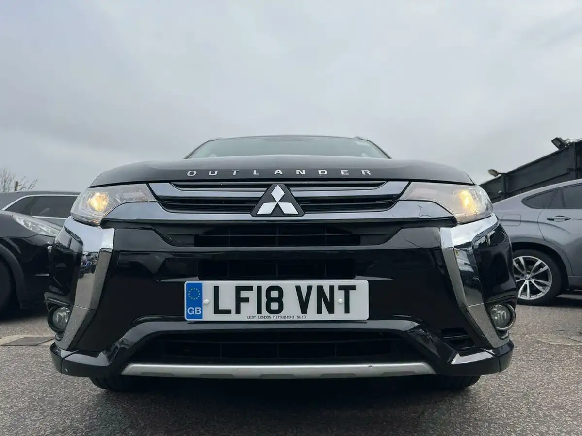 2018-mitsubishi-outlander-20-juro-phev-big-17