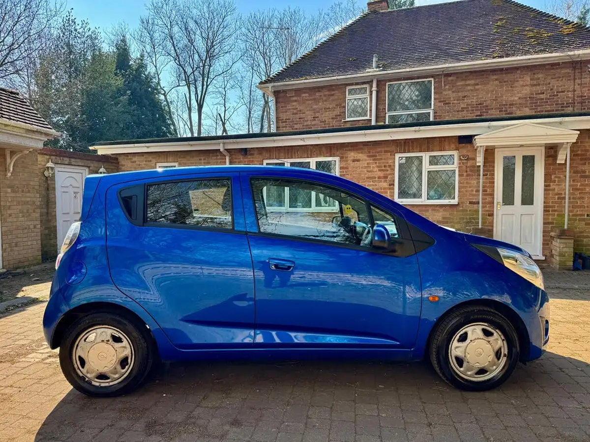 2011-chevrolet-spark-12-ls-big-2