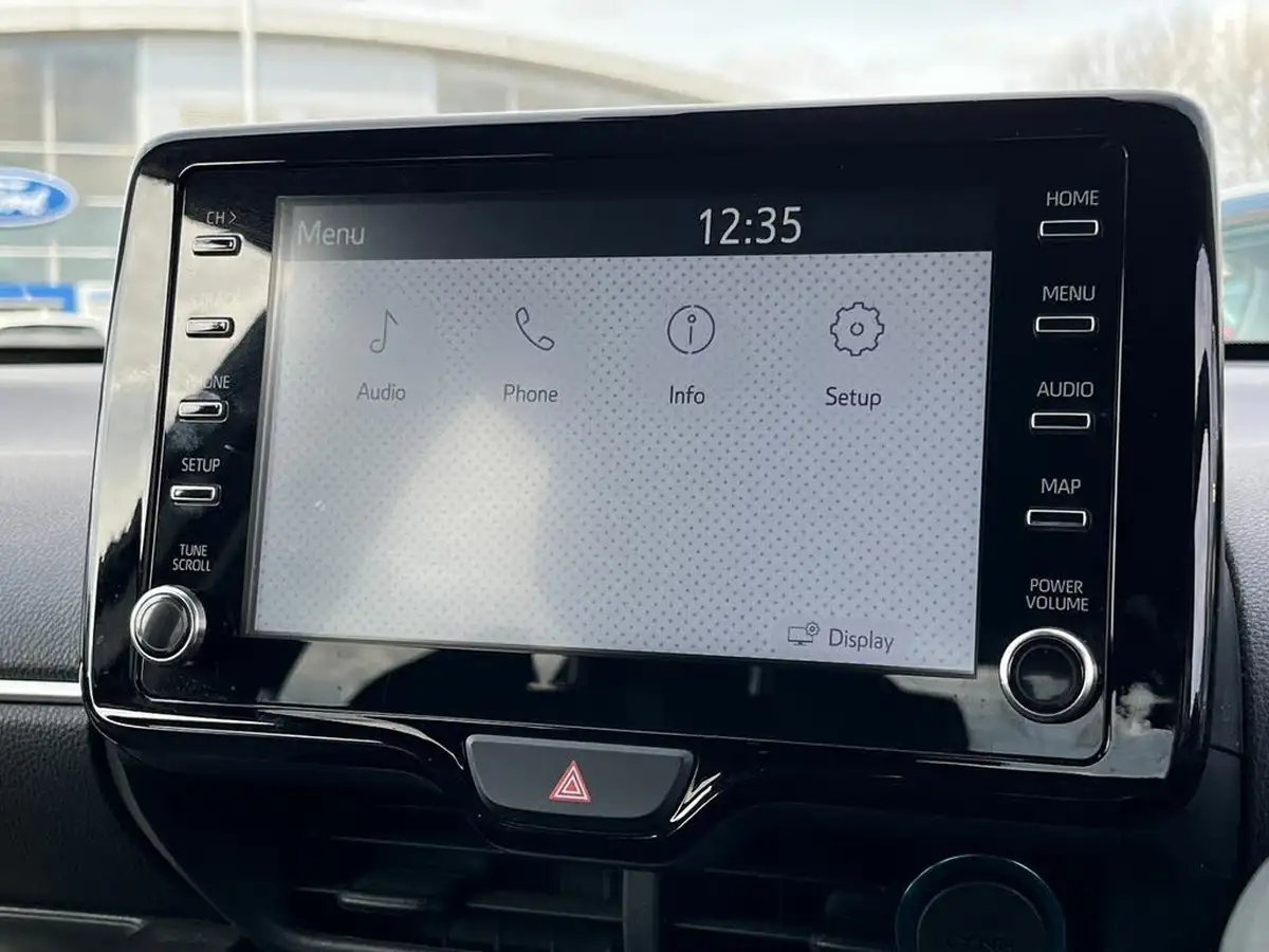 2023-mazda-mazda2-15-select-big-11