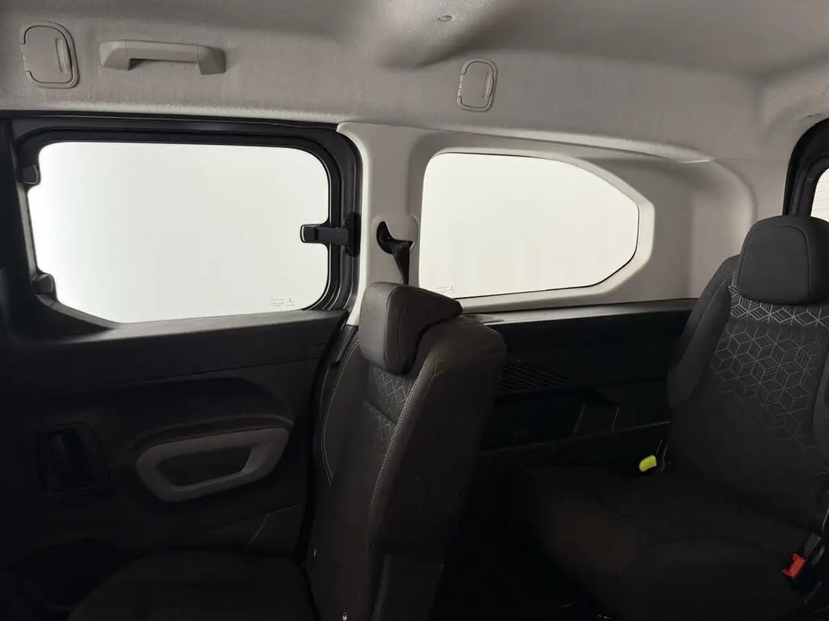 2020-peugeot-rifter-15-bluehdi-active-long7-seats-big-23