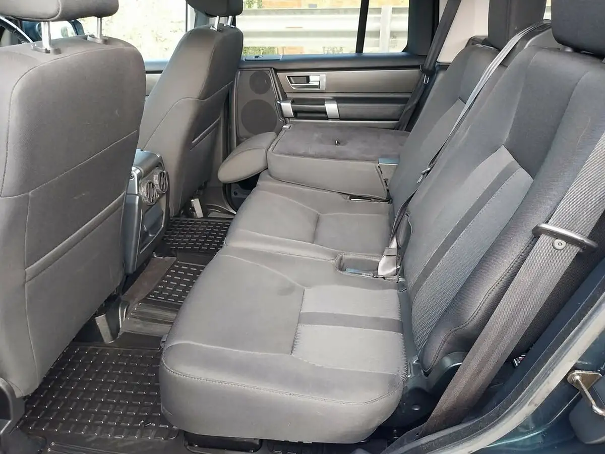 2015-land-rover-discovery-big-20