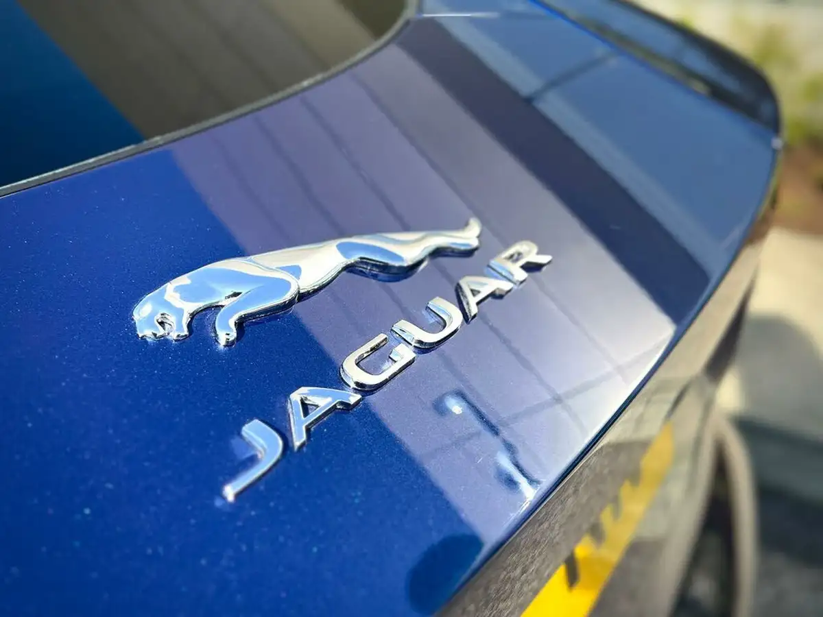 2021-jaguar-f-type-50-v8-sc-r-dynamic-awd-coupe-big-52
