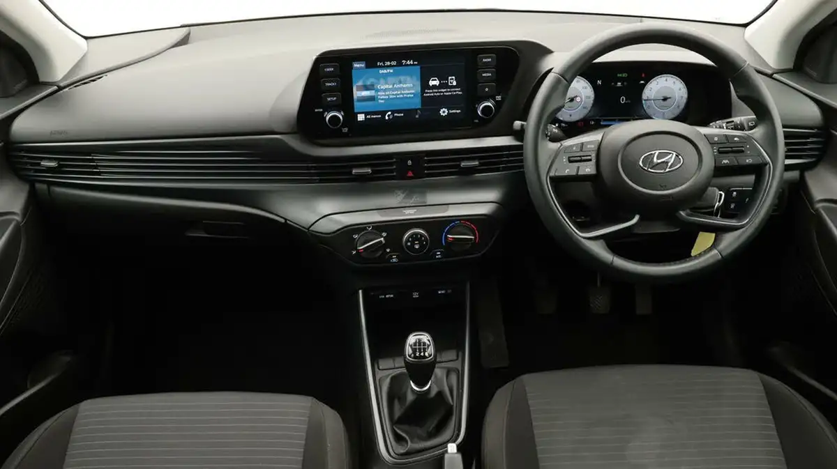 2023-hyundai-i20-10-t-gdi-se-connect-eclutch-imt-big-13
