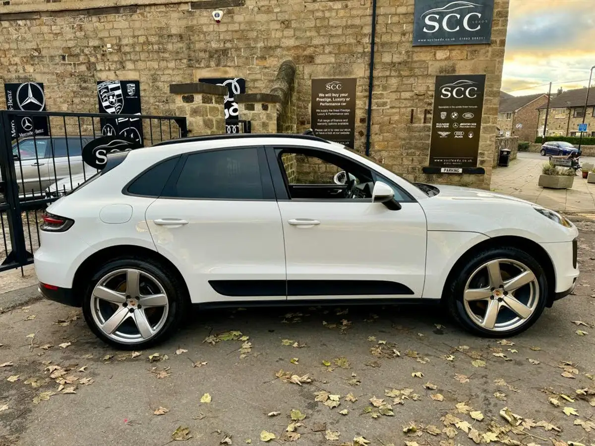 2019-porsche-macan-20-big-6