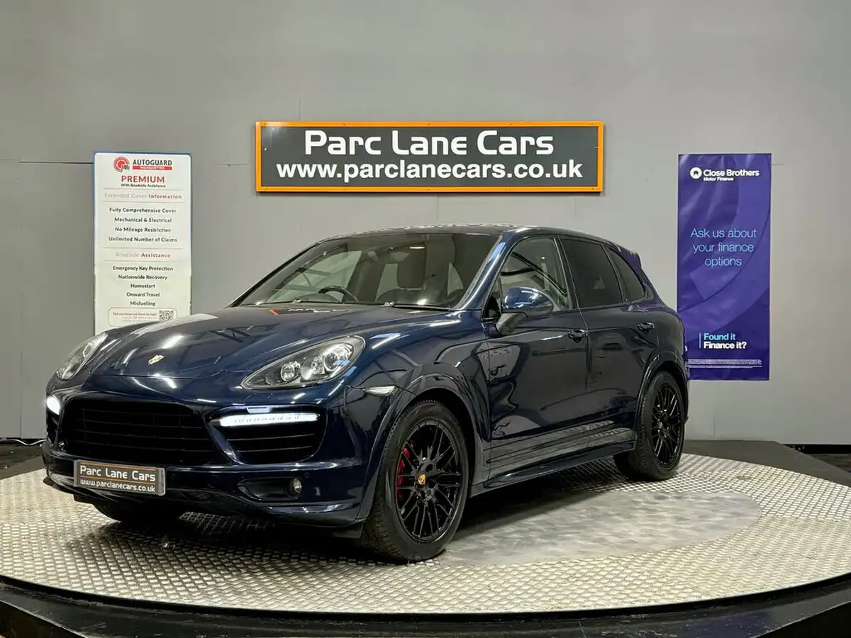 2014-porsche-cayenne-48-gts-big-7