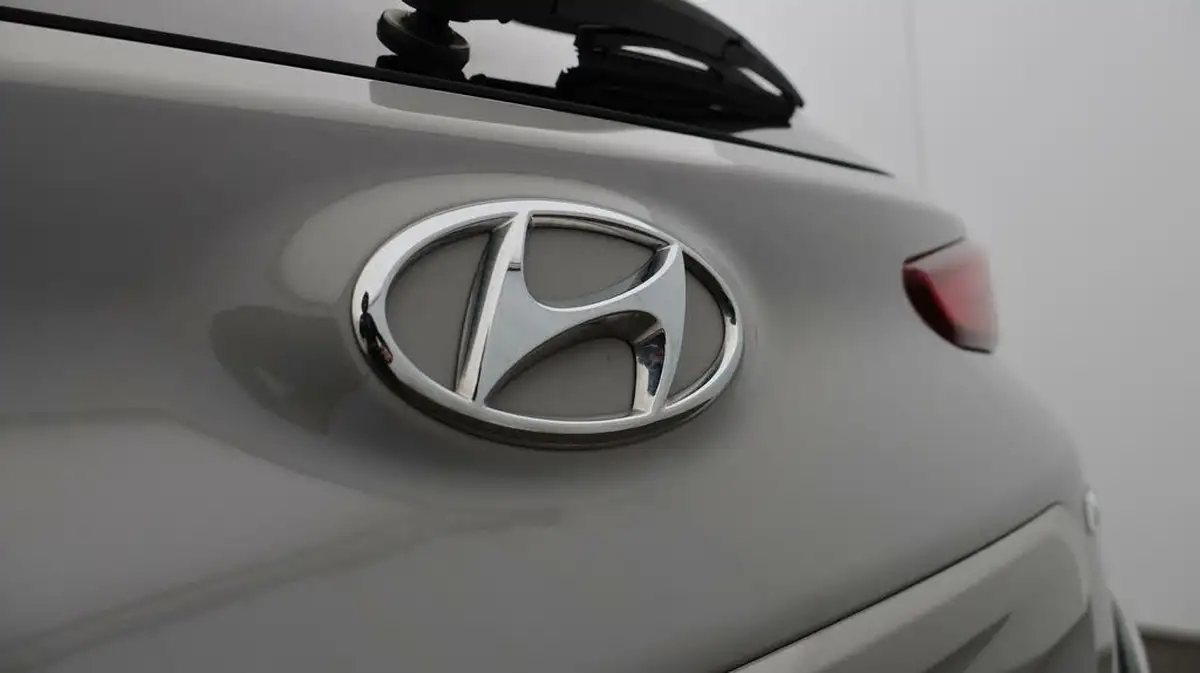 2022-hyundai-kona-16-gdi-premium-big-22