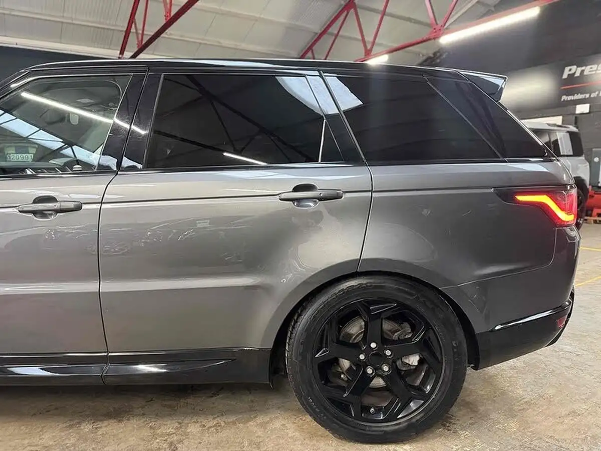 2018-land-rover-range-rover-sport-big-16