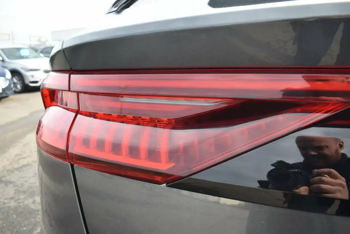 2020-audi-q8-30-50-tdi-s-line-big-28