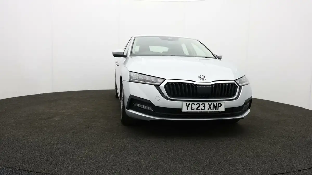2023-skoda-octavia-10-tsi-se-110ps-hatchback-big-4