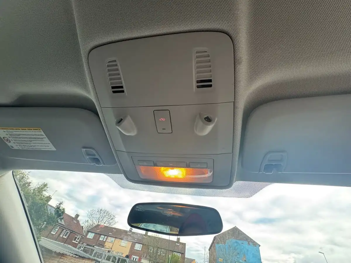 2014-vauxhall-astra-20cdti-tech-line-gt-16v-ss-big-11