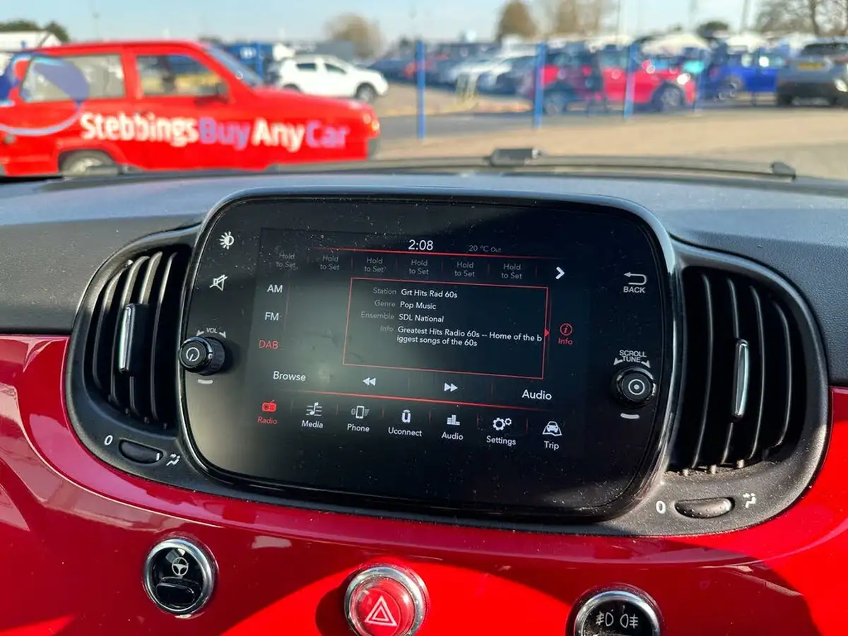 2022-fiat-500-10-red-big-5