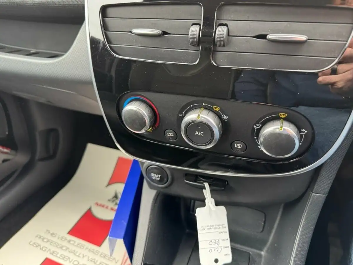 2015-renault-clio-12-dynamique-big-21