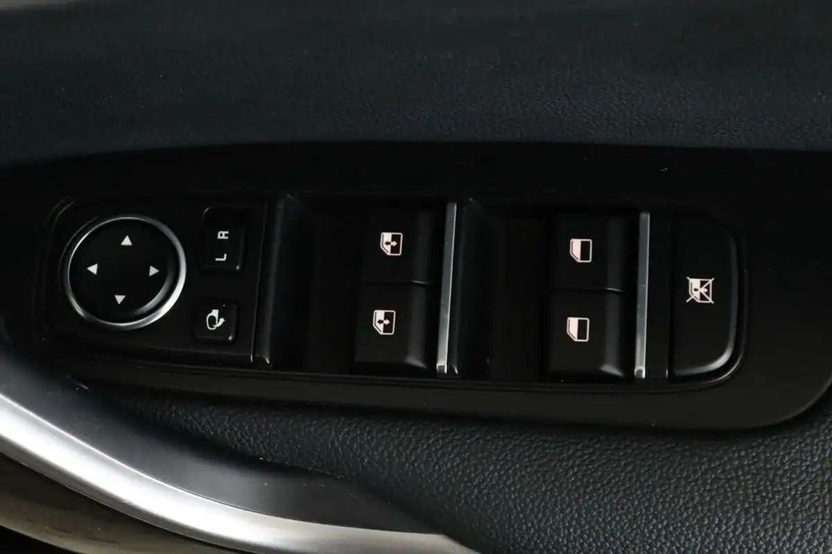 2022-kia-ceed-15-t-gdi-3-hatchback-big-15