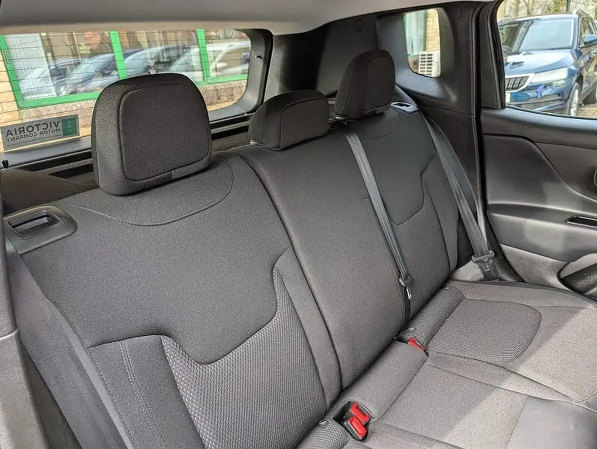 2021-jeep-renegade-13-gse-night-eagle-big-17