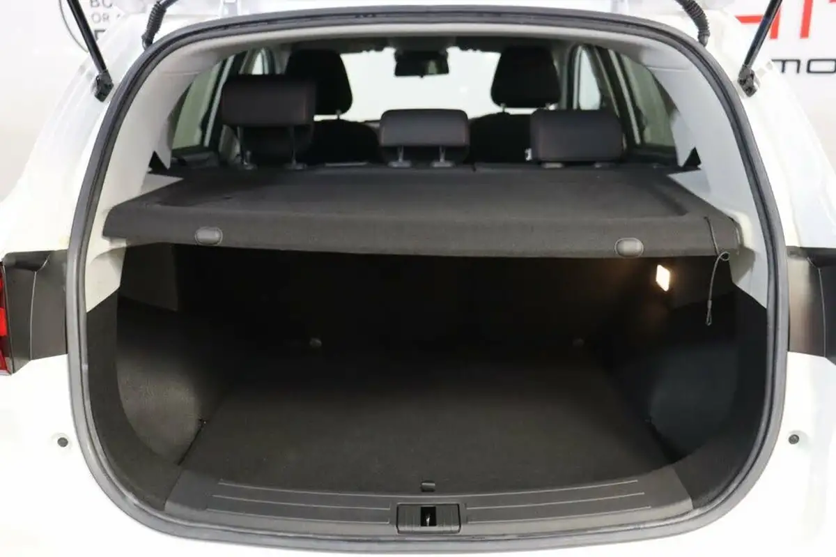 2022-mg-zs-suv-e-se-ev-156ps-long-range-big-18