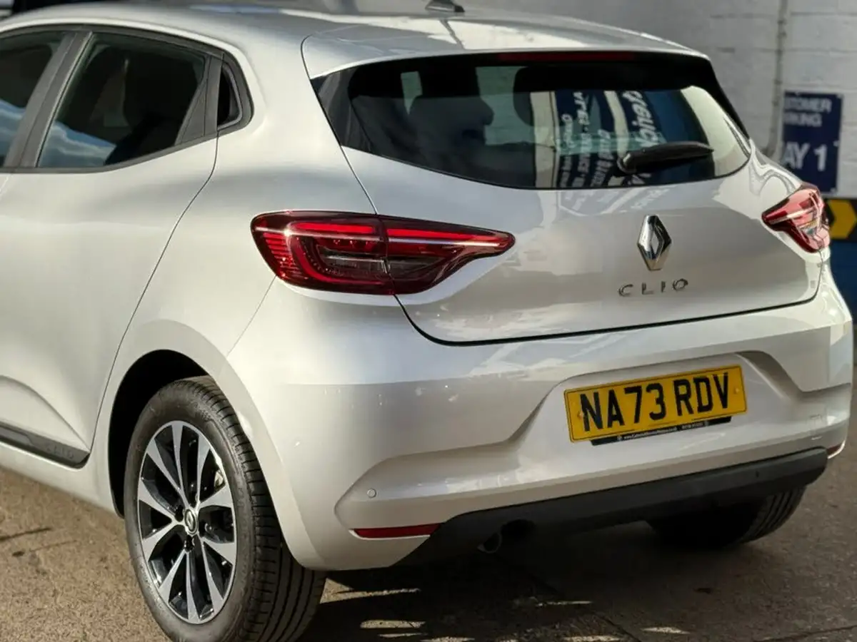2023-renault-clio-10-tce-evolution-big-25