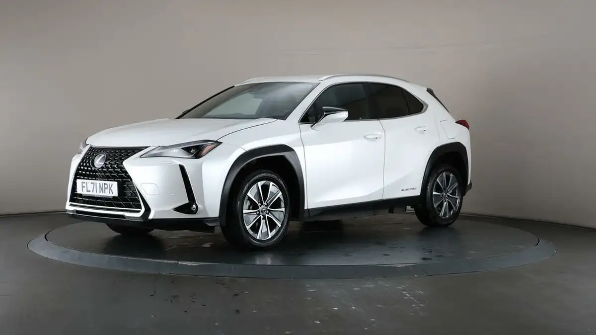 2021-lexus-ux-300e-e-ux-big-39