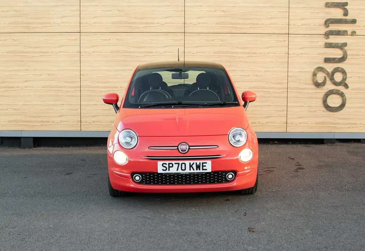 2020-fiat-500-10-lounge-big-6