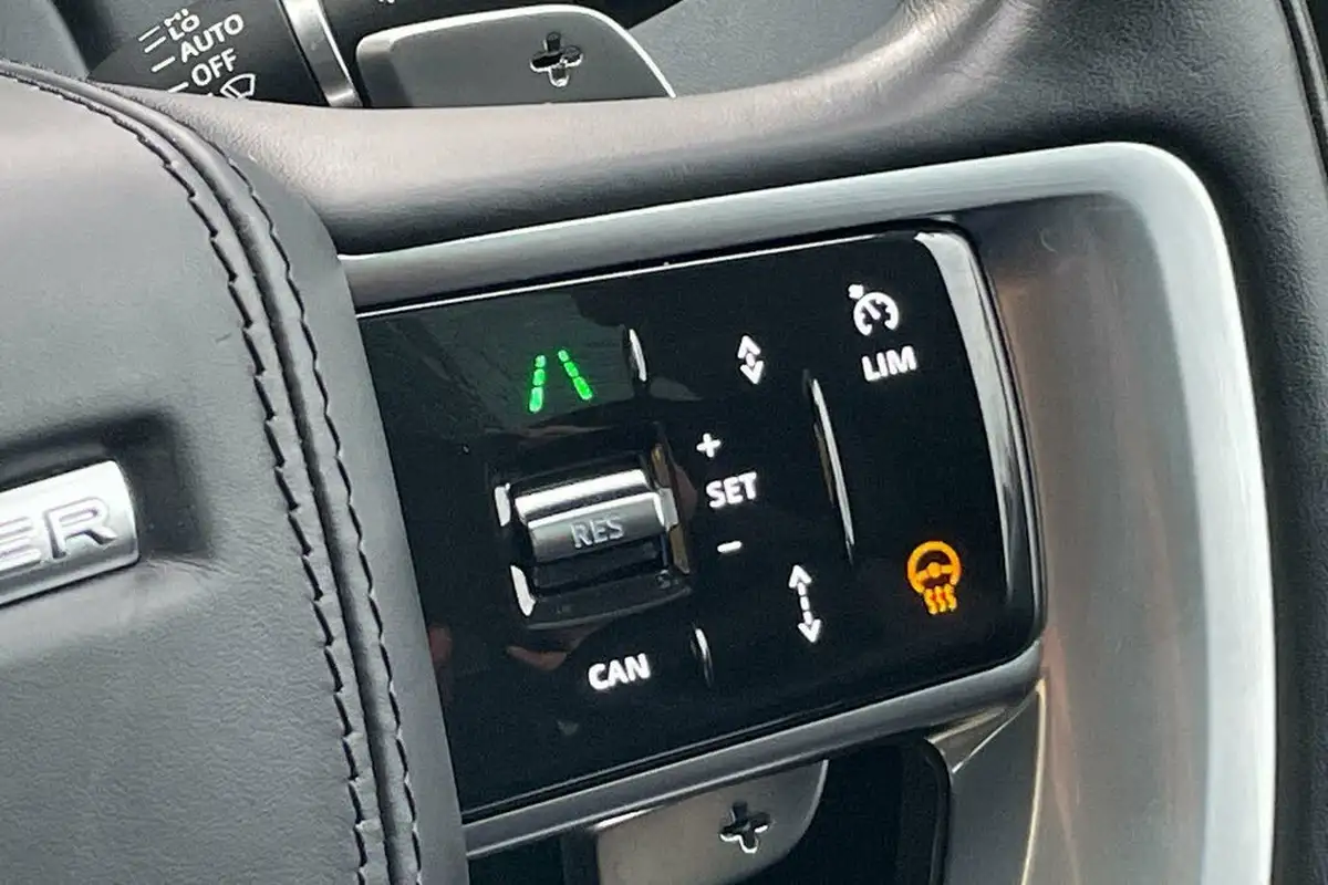 2023-land-rover-range-rover-30-d350-se-big-47