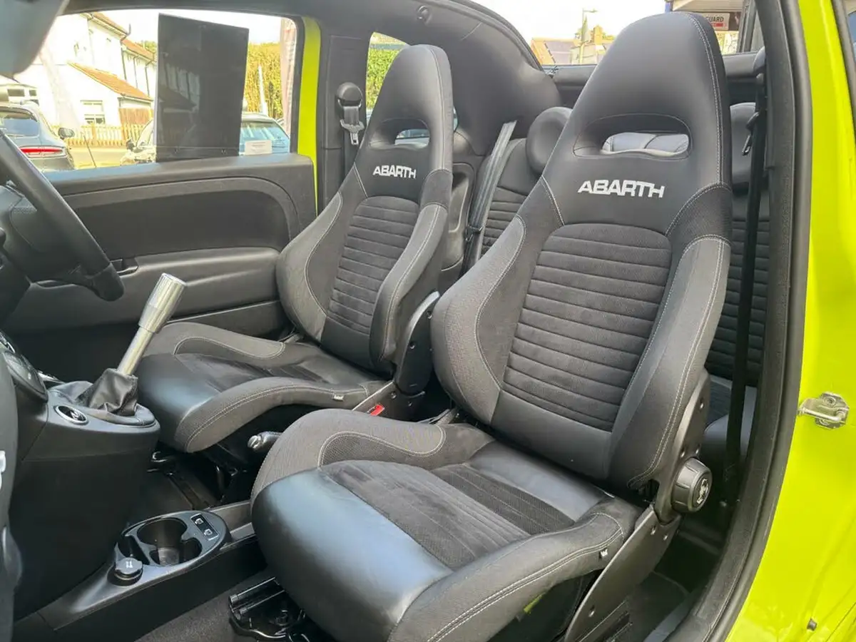 2021-abarth-595c-14-tjet-competizione-70th-big-16