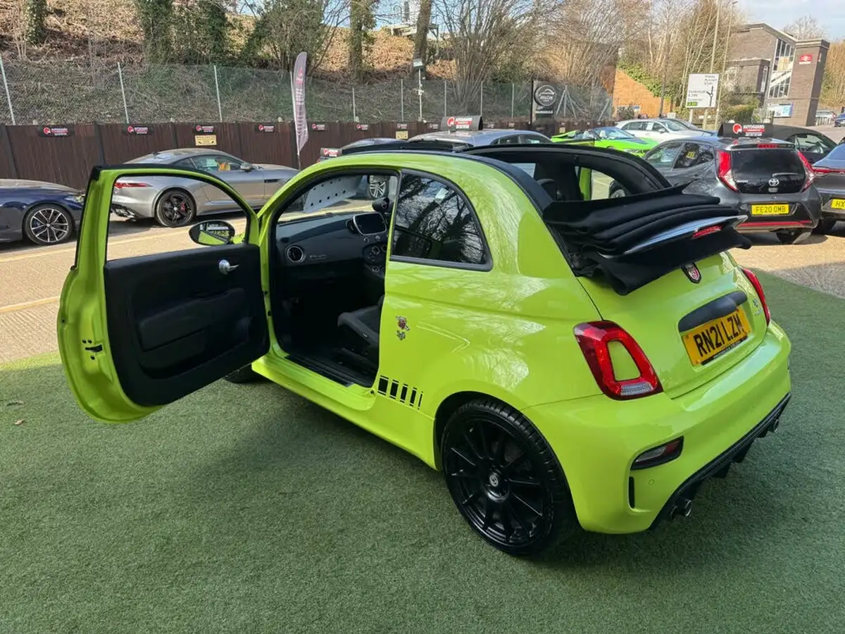 2021-abarth-595c-14-tjet-competizione-70th-big-40