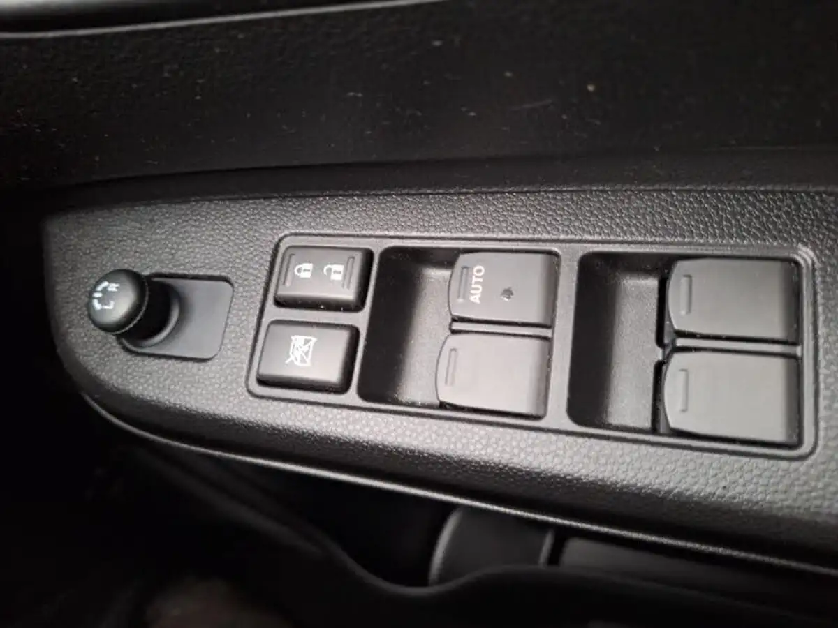2022-suzuki-ignis-12-dualjet-sz5-big-12