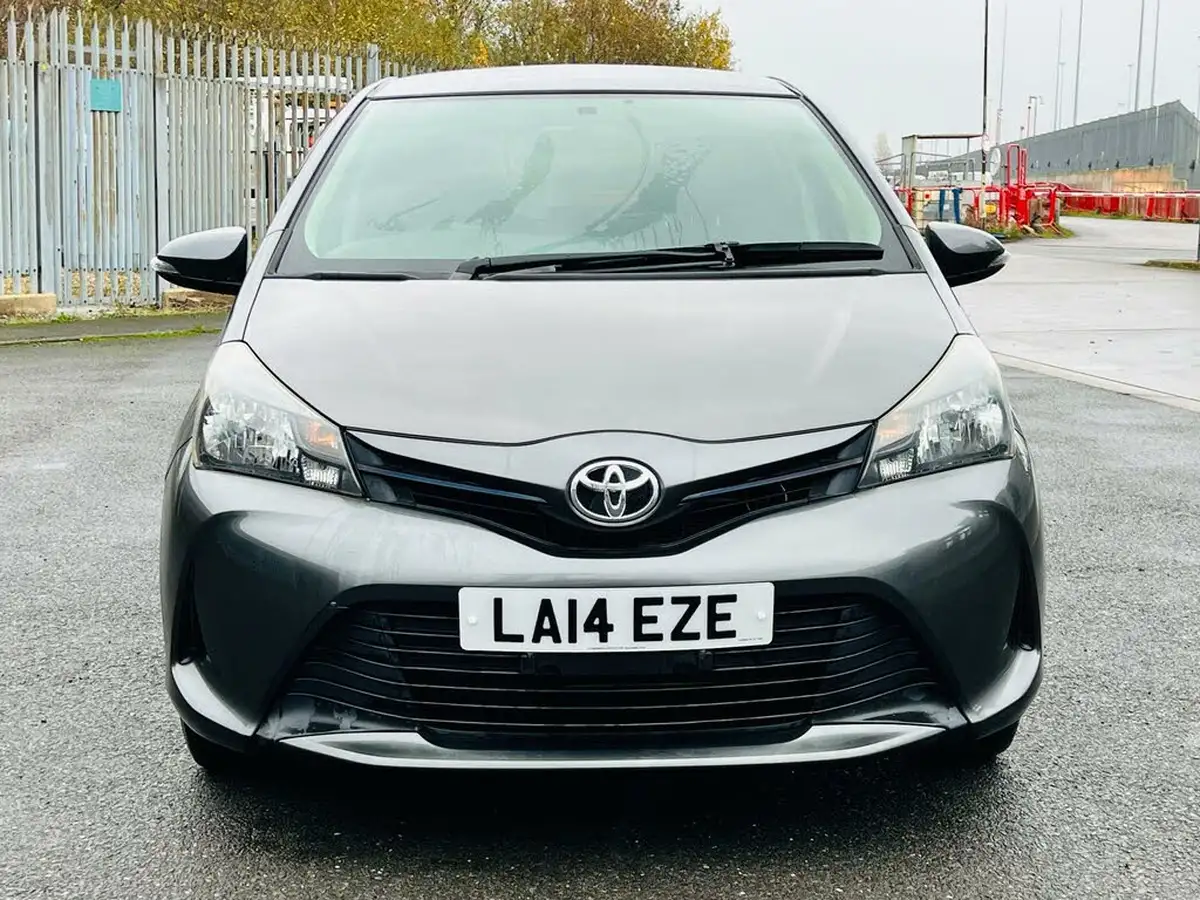 2014-toyota-yaris-133-tr-5d-m-drive-s-big-3