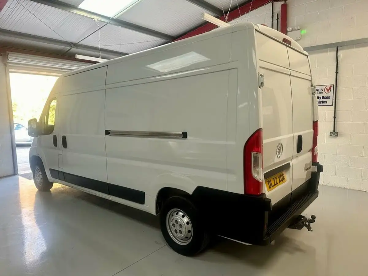 2022-vauxhall-movano-22cdti-l3-h2-3500-dynamic-140pseu6d-big-3