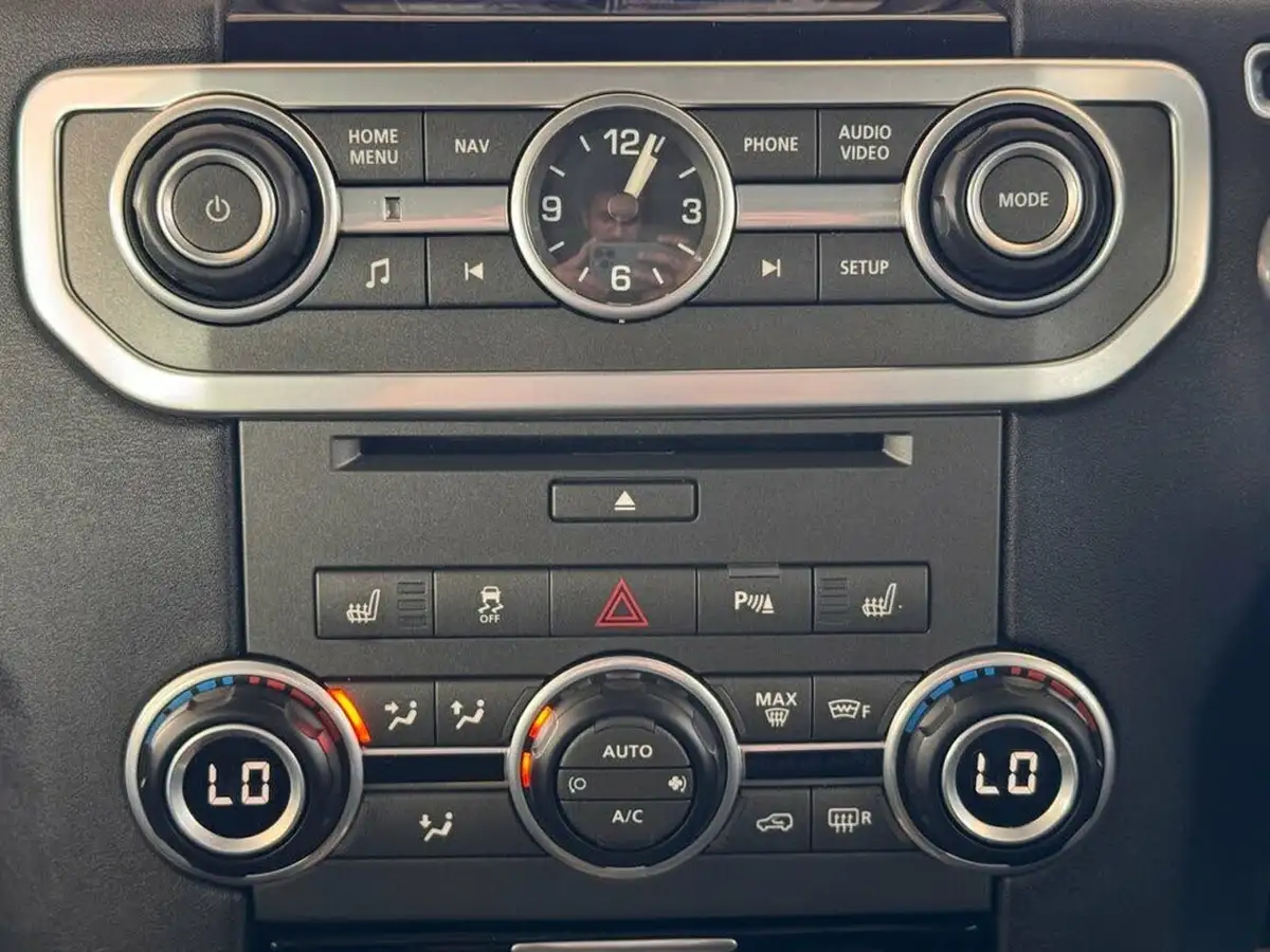 2016-land-rover-discovery-4-30-sd-v6-graphite-big-19