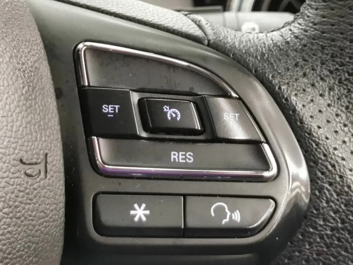 2023-mg-mg3-15-vti-tech-exclusive-nav-big-15