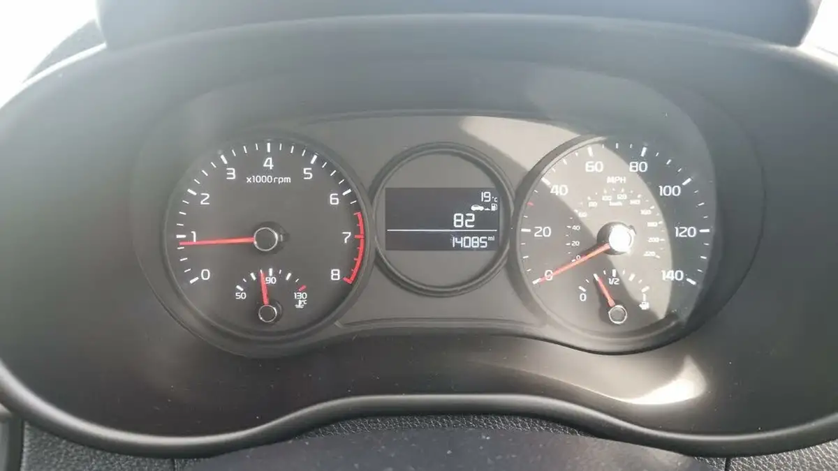 2019-kia-picanto-10-1-isg-adap-big-13