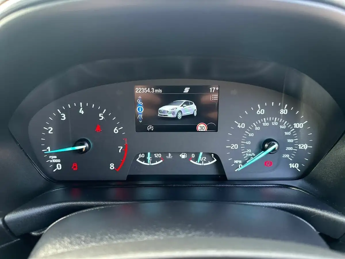 2022-ford-fiesta-10t-st-line-125ps-hybrid-mhev-5d-big-17