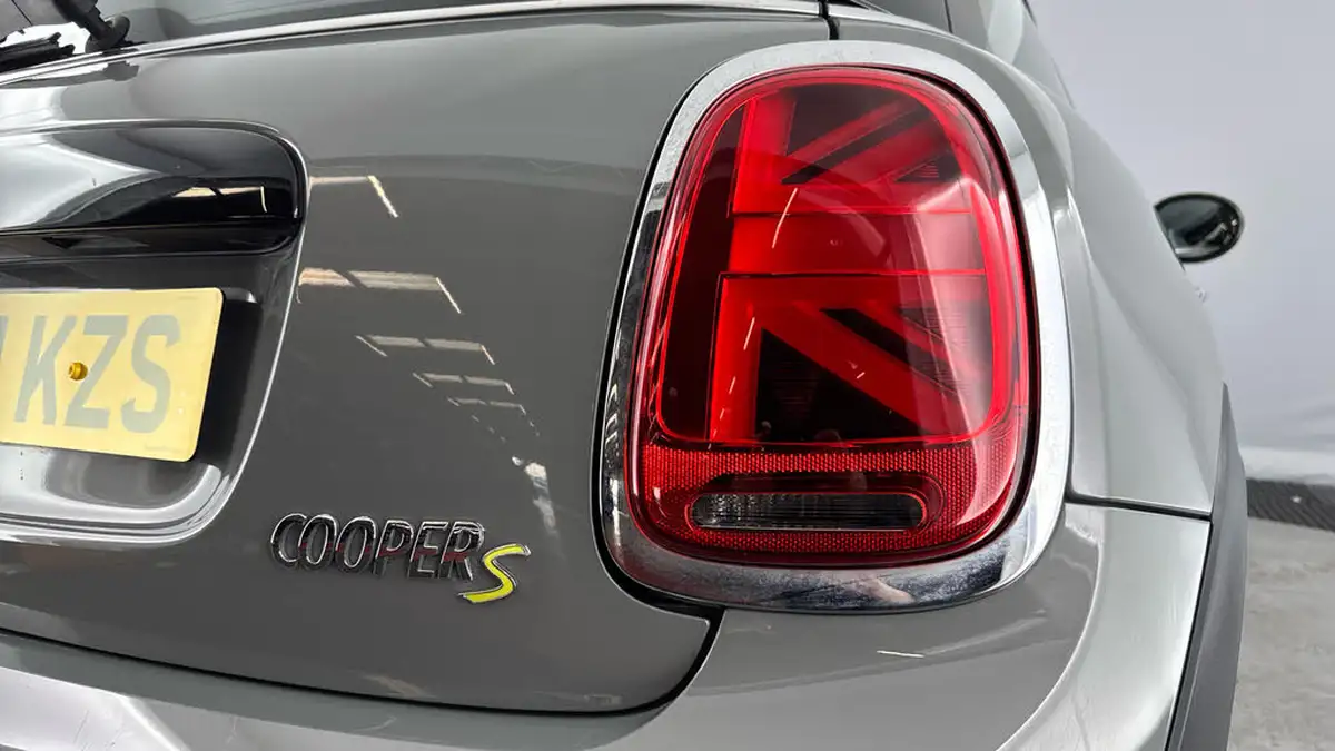 2021-mini-cooper-e-cooper-s-1-big-25