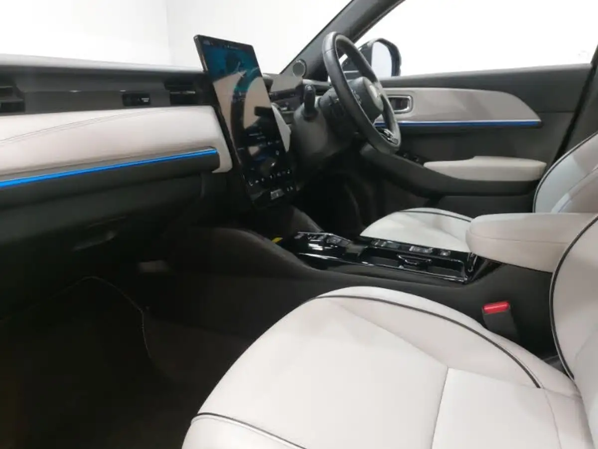 2024-honda-eny1-e-advance-big-4