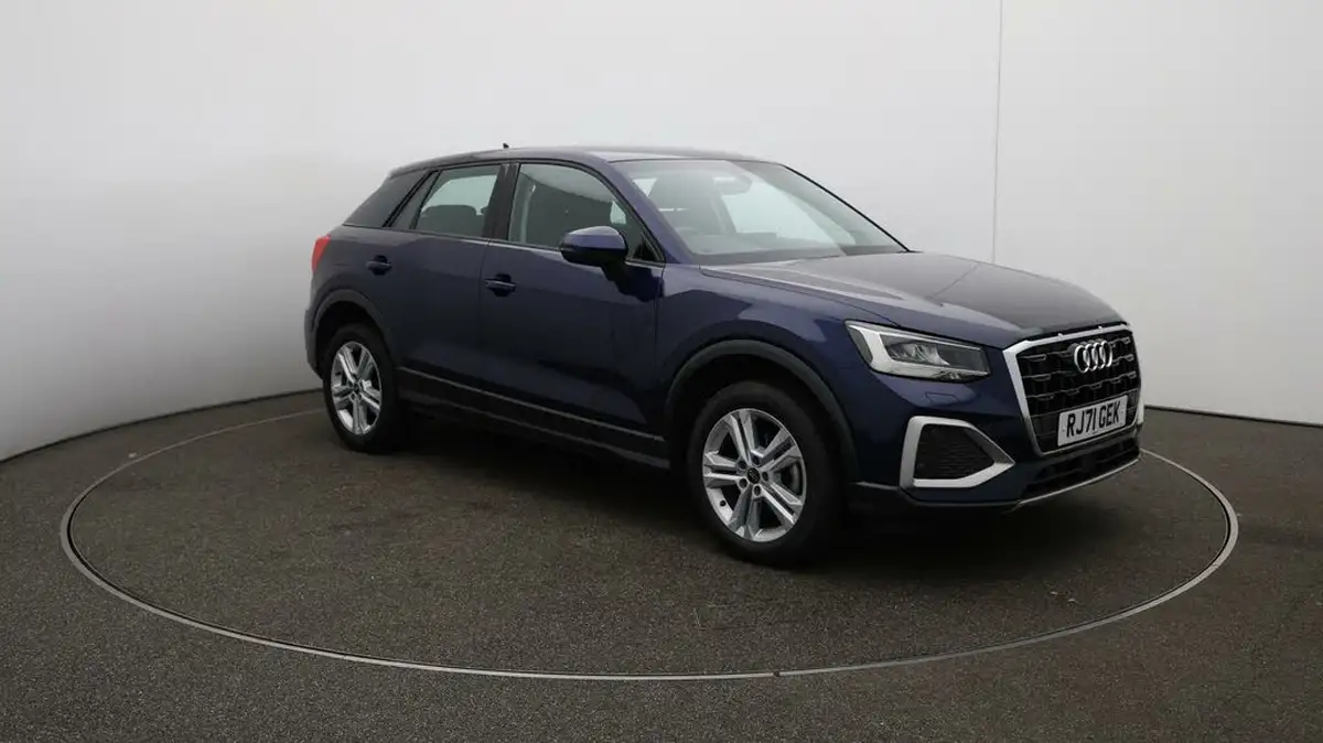 2022-audi-q2-10-30-tfsi-sport-big-1