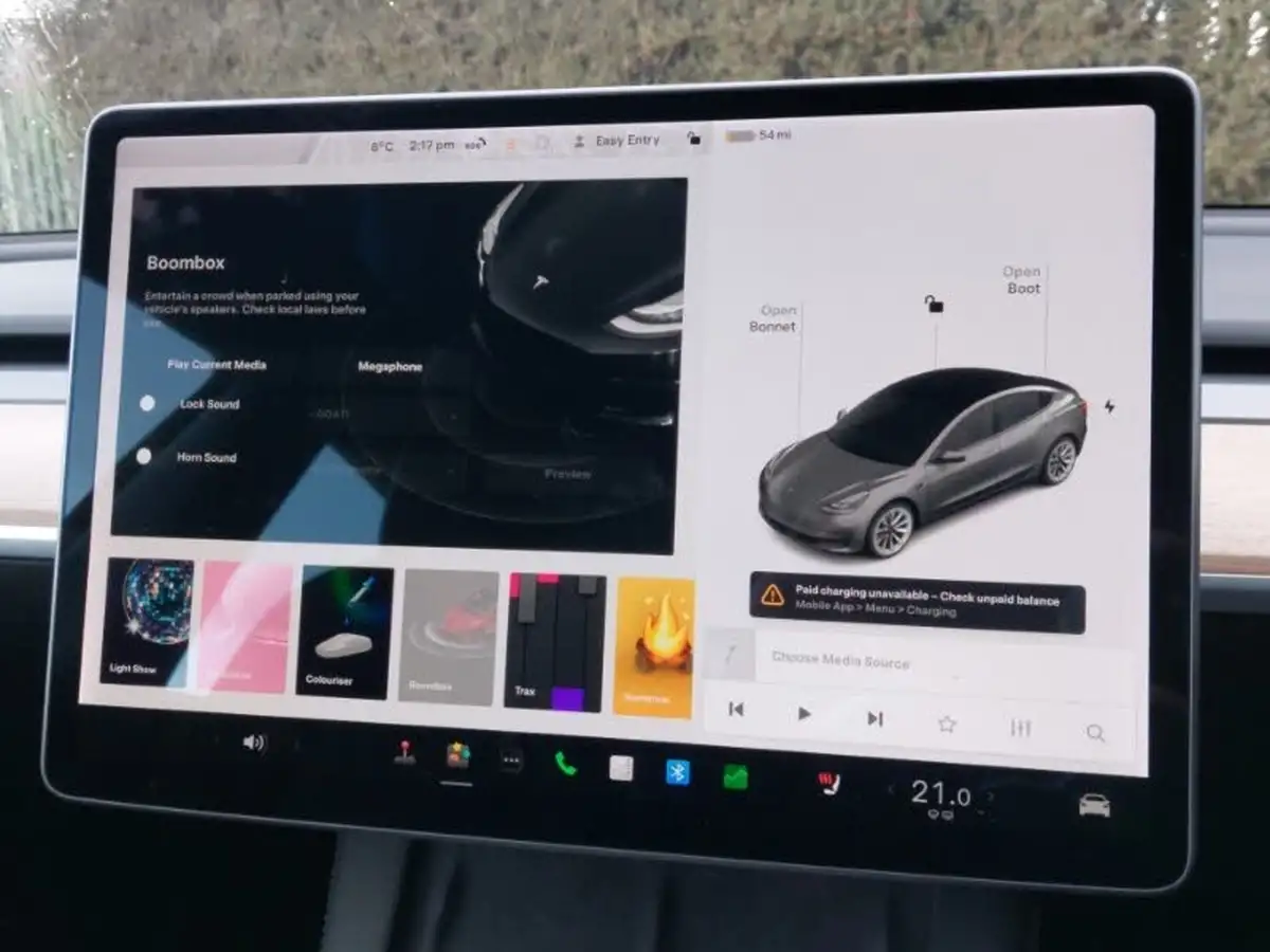 2021-tesla-model-3-e-long-range-awd-big-13