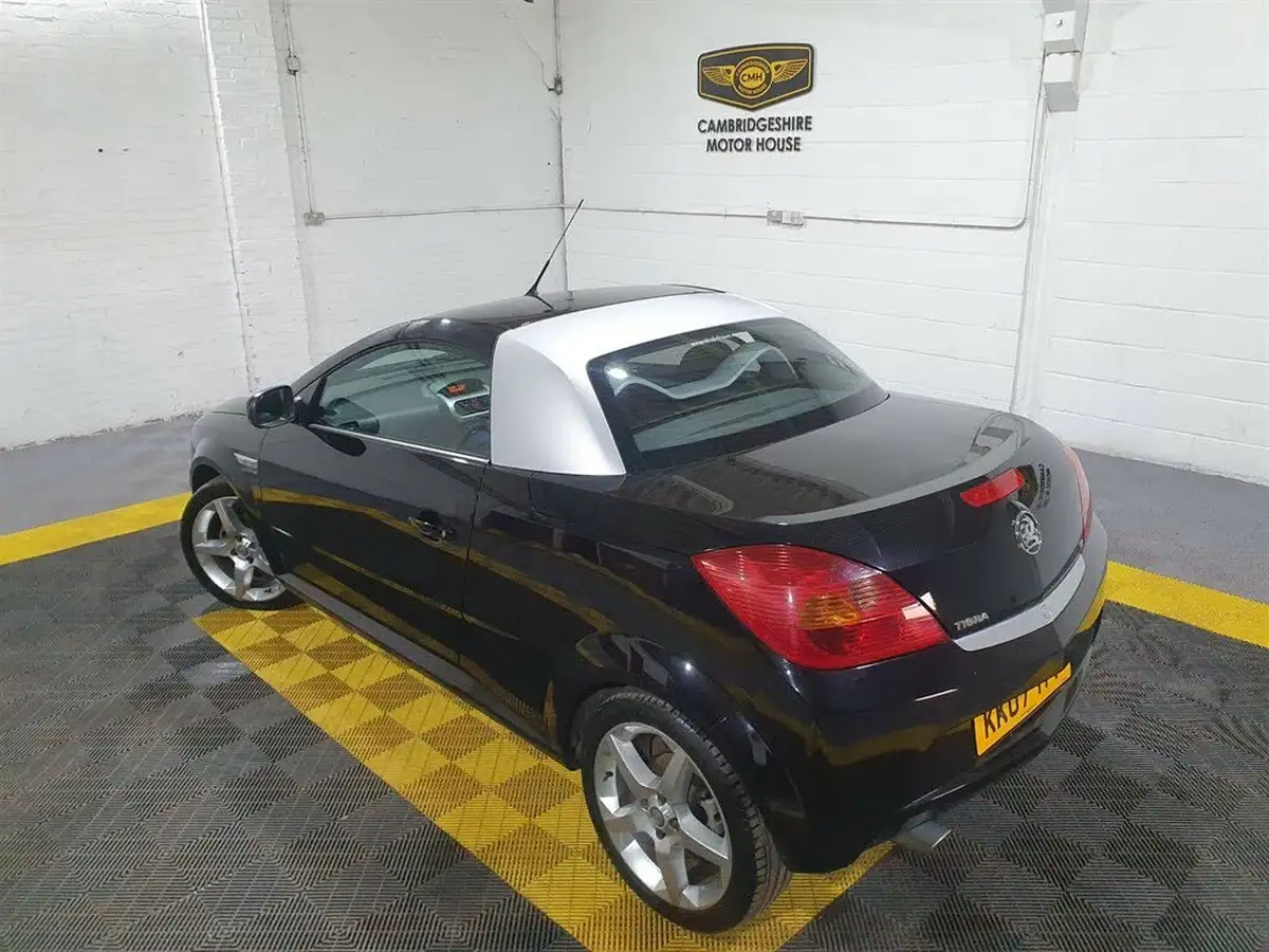 2007-vauxhall-tigra-18-exclusiv-big-19