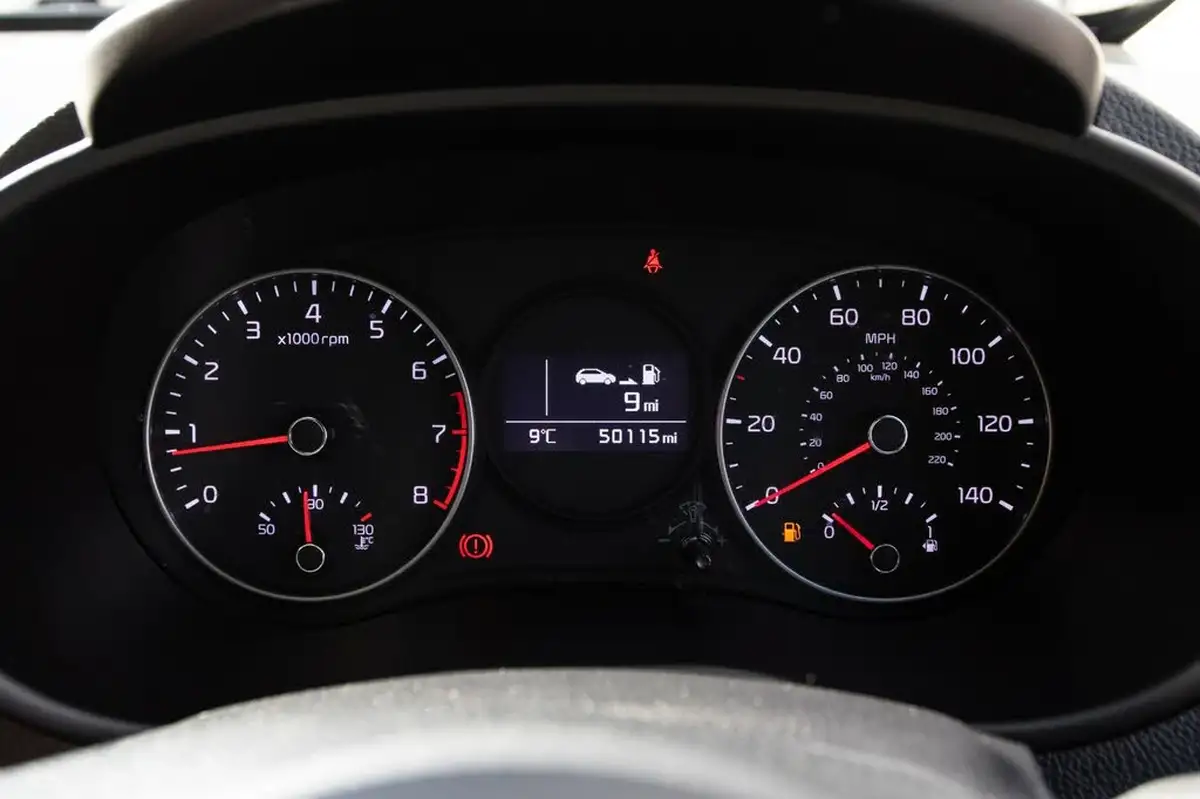 2019-kia-picanto-125-gt-line-big-14